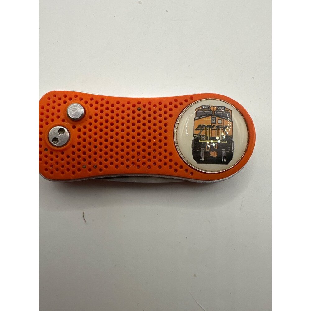 Pitchfix Divot Tool Train Edition Golf Accessory With‎ Magnetic Ball Marker